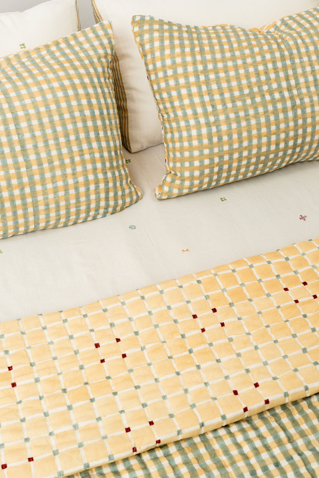 Checkered Beige Quilt