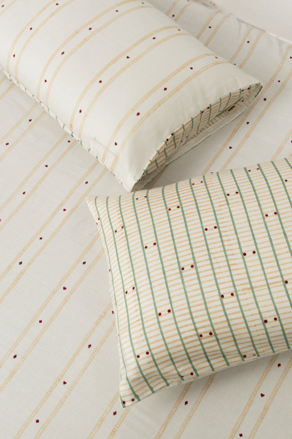 Quiet Play Taash Beige Bedsheet