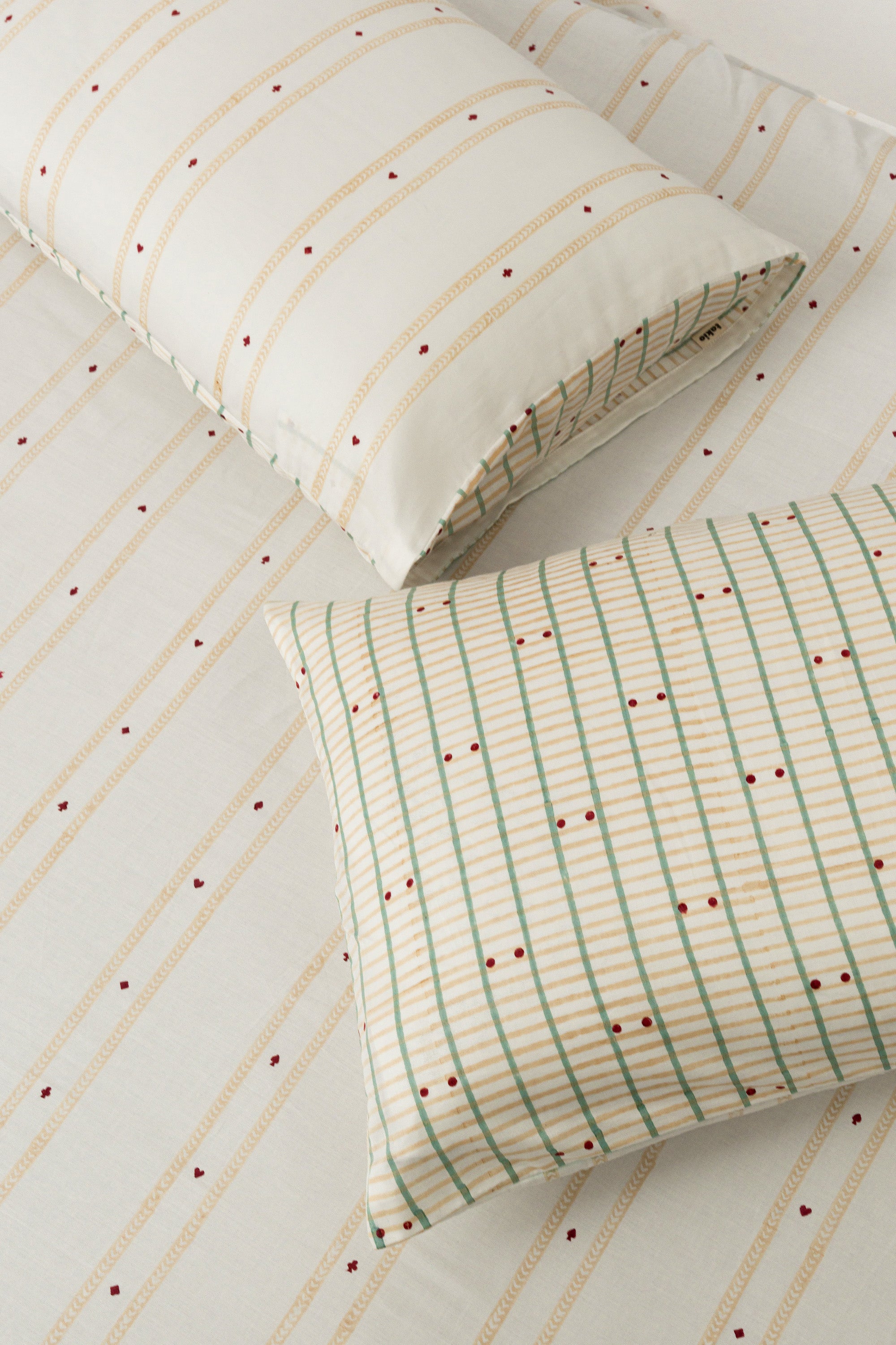 Quiet Play Taash Beige Bedsheet