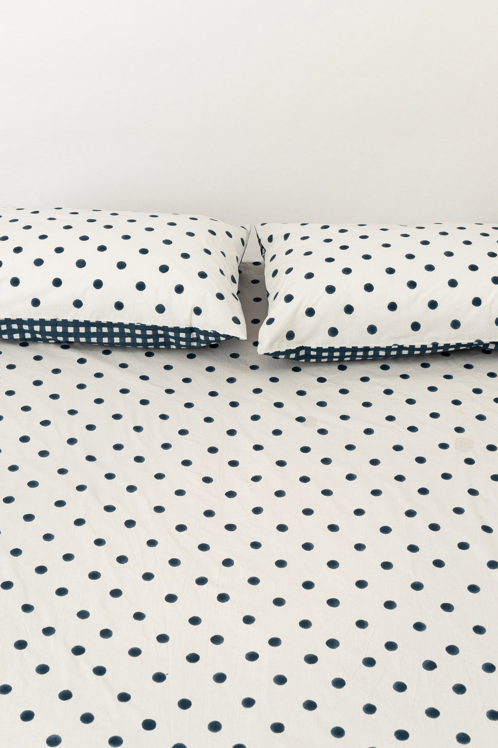 Dot by Dot Indigo Bedsheet