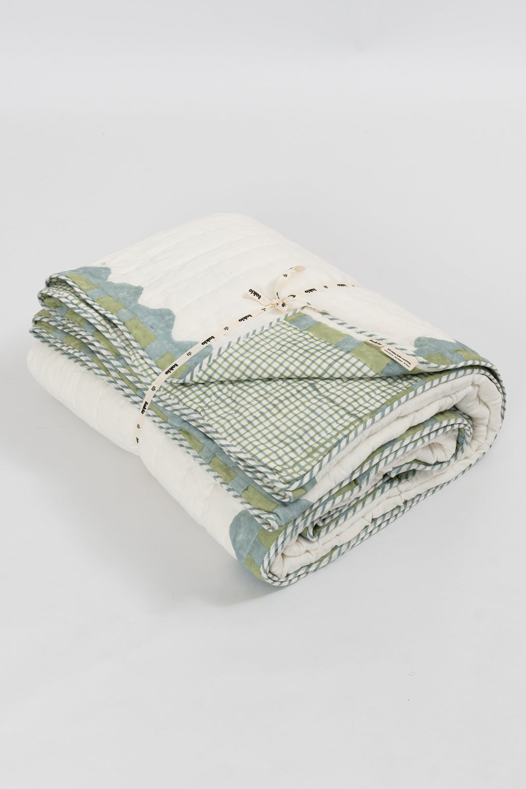 Scallop & Checks Quilt