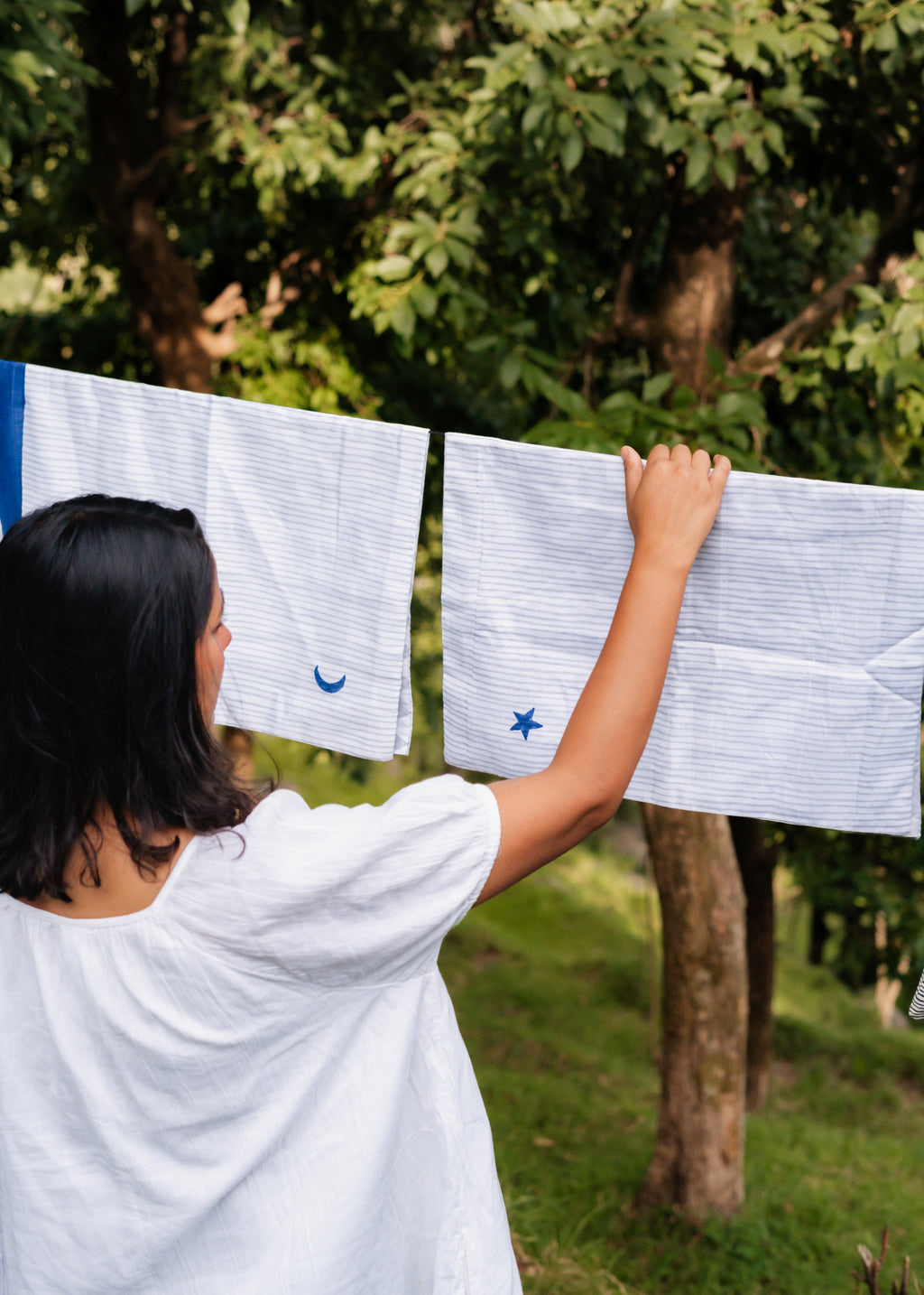 Plain Grey Stripe Bedsheet - Chand Sitara